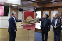 رونمایی از پوستر چهاردهمین جشنواره سراسری رسانه و نشریات دانشجویی توسط وزیر محترم بهداشت