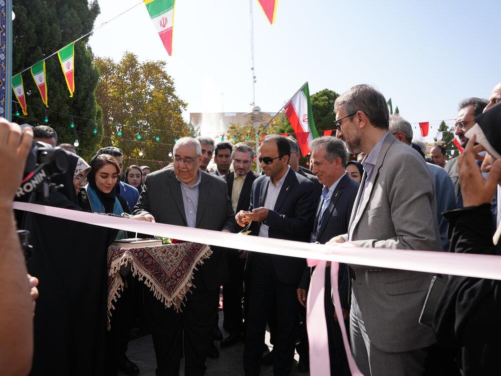 نمایشگاه نشریات دانشجویی اختتامیه تیتر چهاردهم افتتاح شد پایگاه خبری جشنواره تیتر